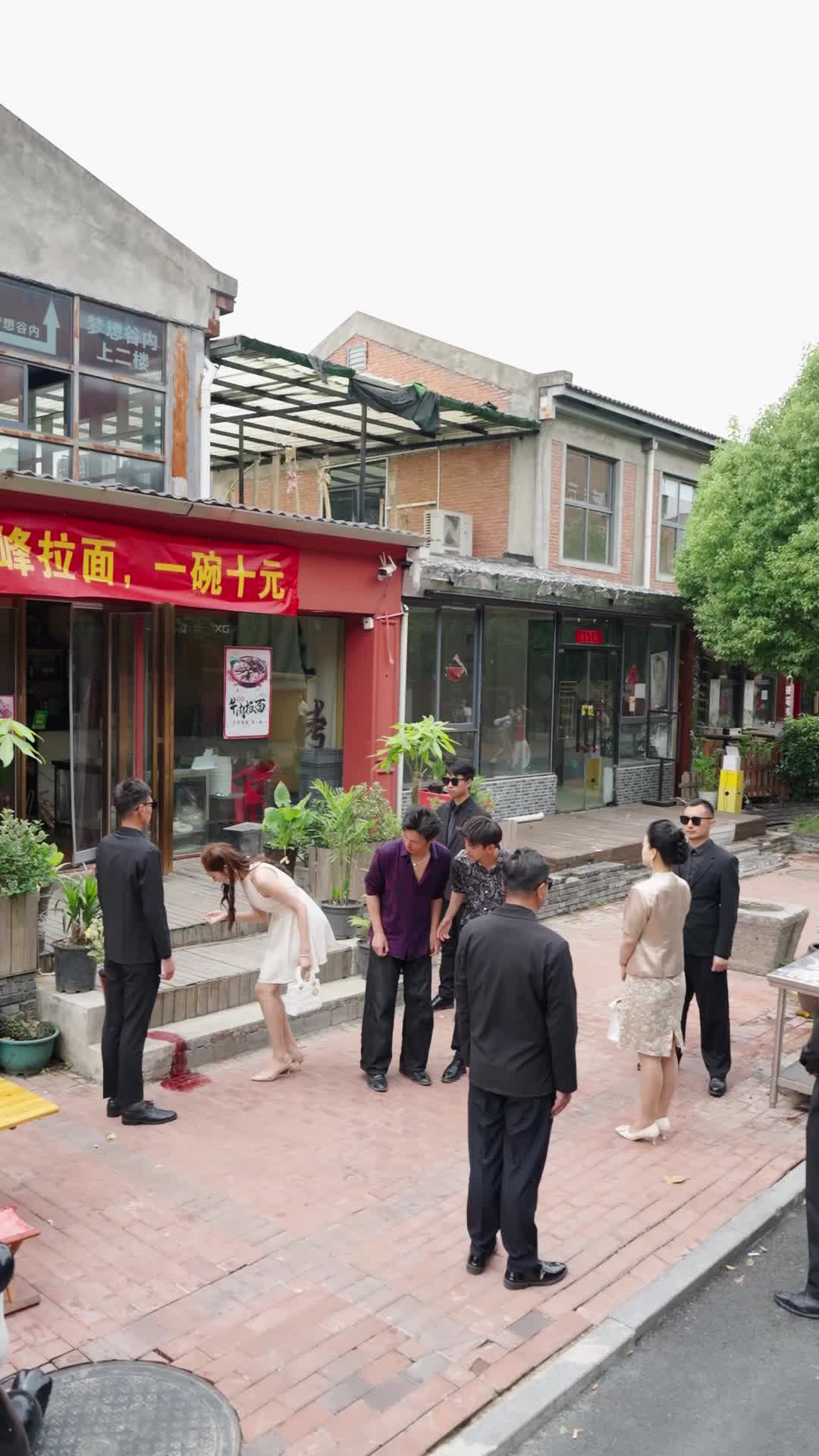 Épisode 7 - Heir Against the Light